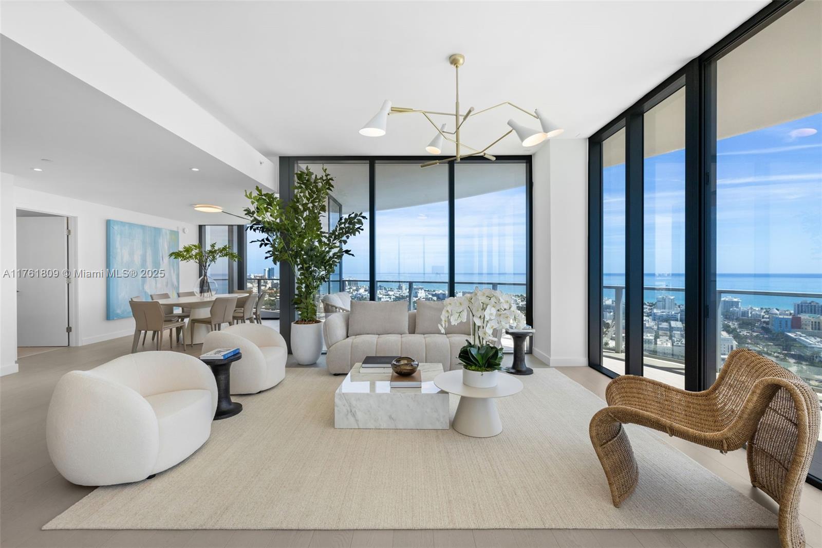 FIVE PARK - Residential