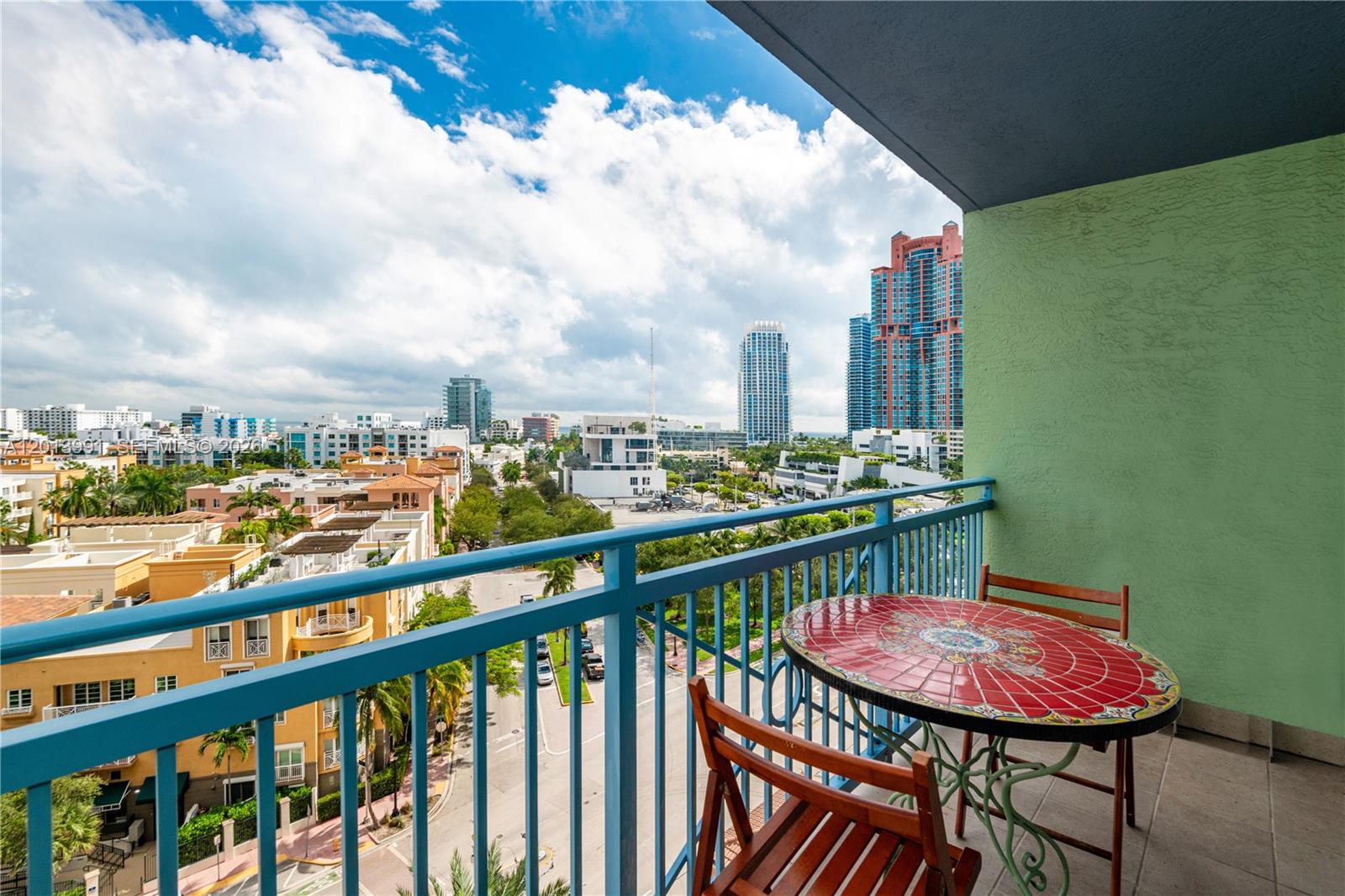 Remodeled Condo, new light gray porcelain tile throughout, kitchen bathroom. South of fifth living at the Yacht Club. 30 Day rentals allowed, opens many opportunity for investors and users. Enjoy elevated waterfront pool, spa, tennis court and outdoor cooking from your backyard luxury resort amenities w/ direct access to Miami beach Marina. Centrally located a few minutes from the beach, shops restaurants.
