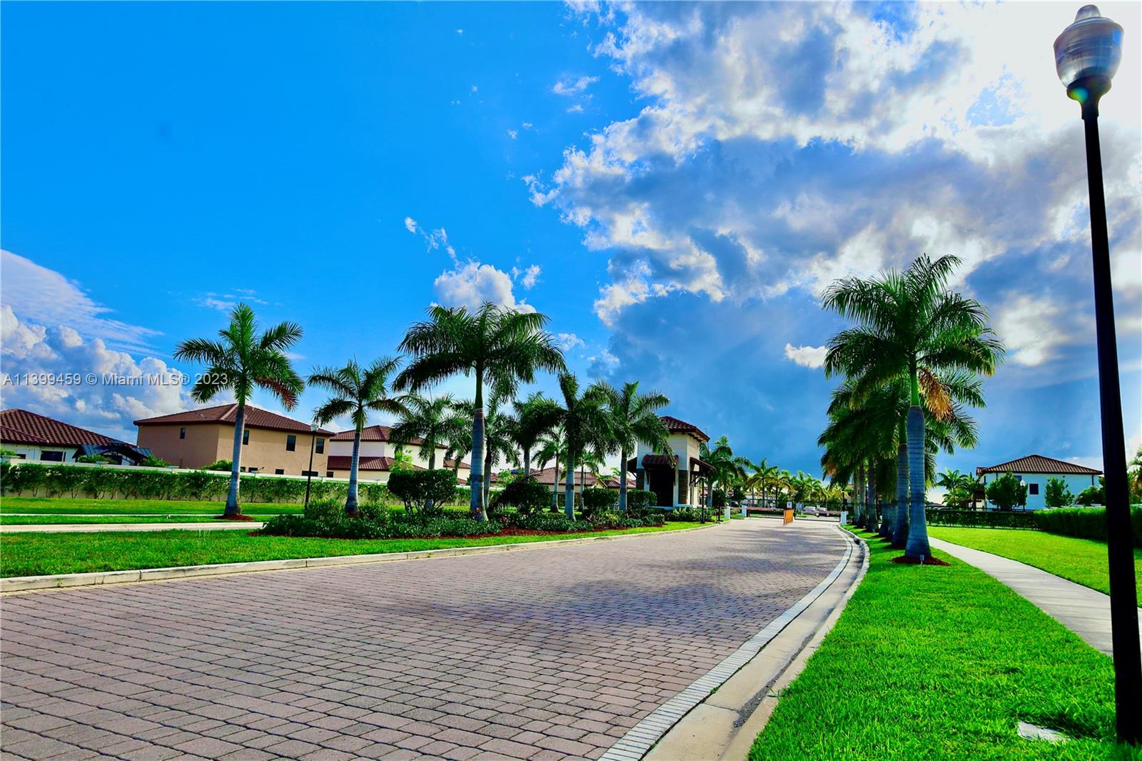 KINGMAN COMMONS - Residential