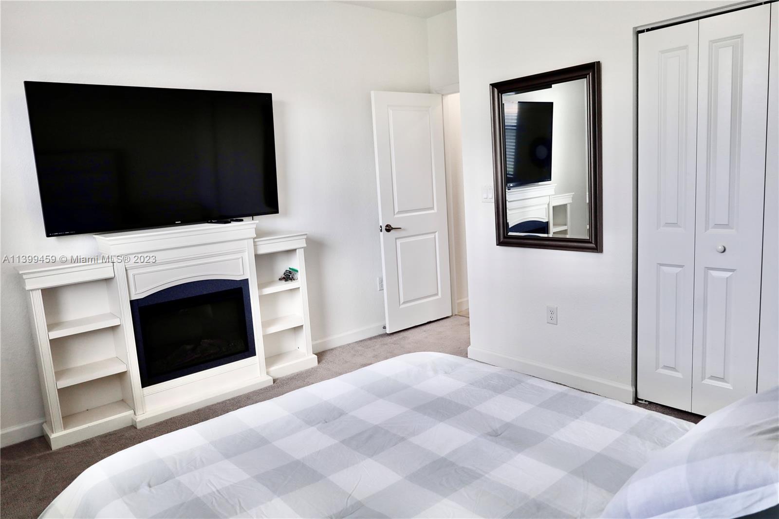 KINGMAN COMMONS - Residential