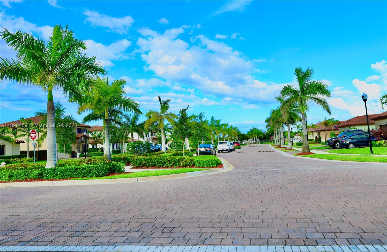 KINGMAN COMMONS - Residential