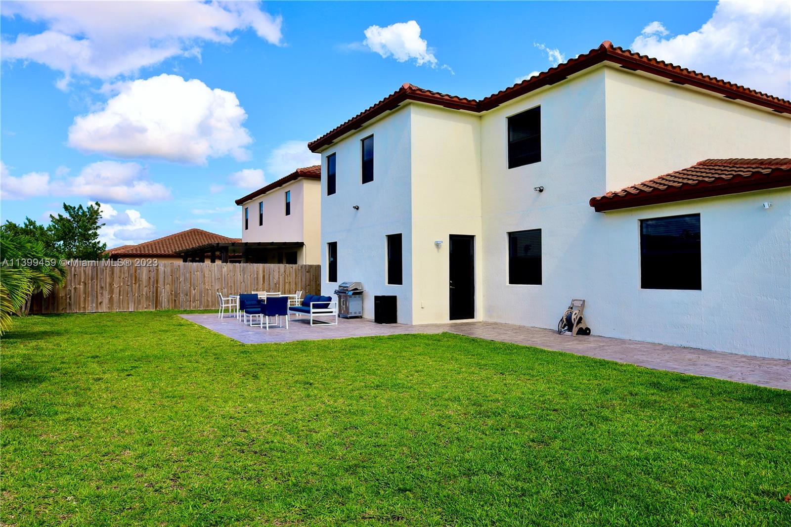 KINGMAN COMMONS - Residential
