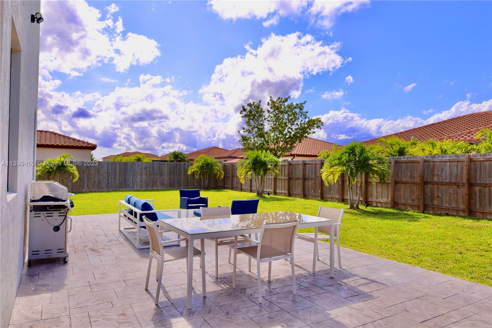 KINGMAN COMMONS - Residential