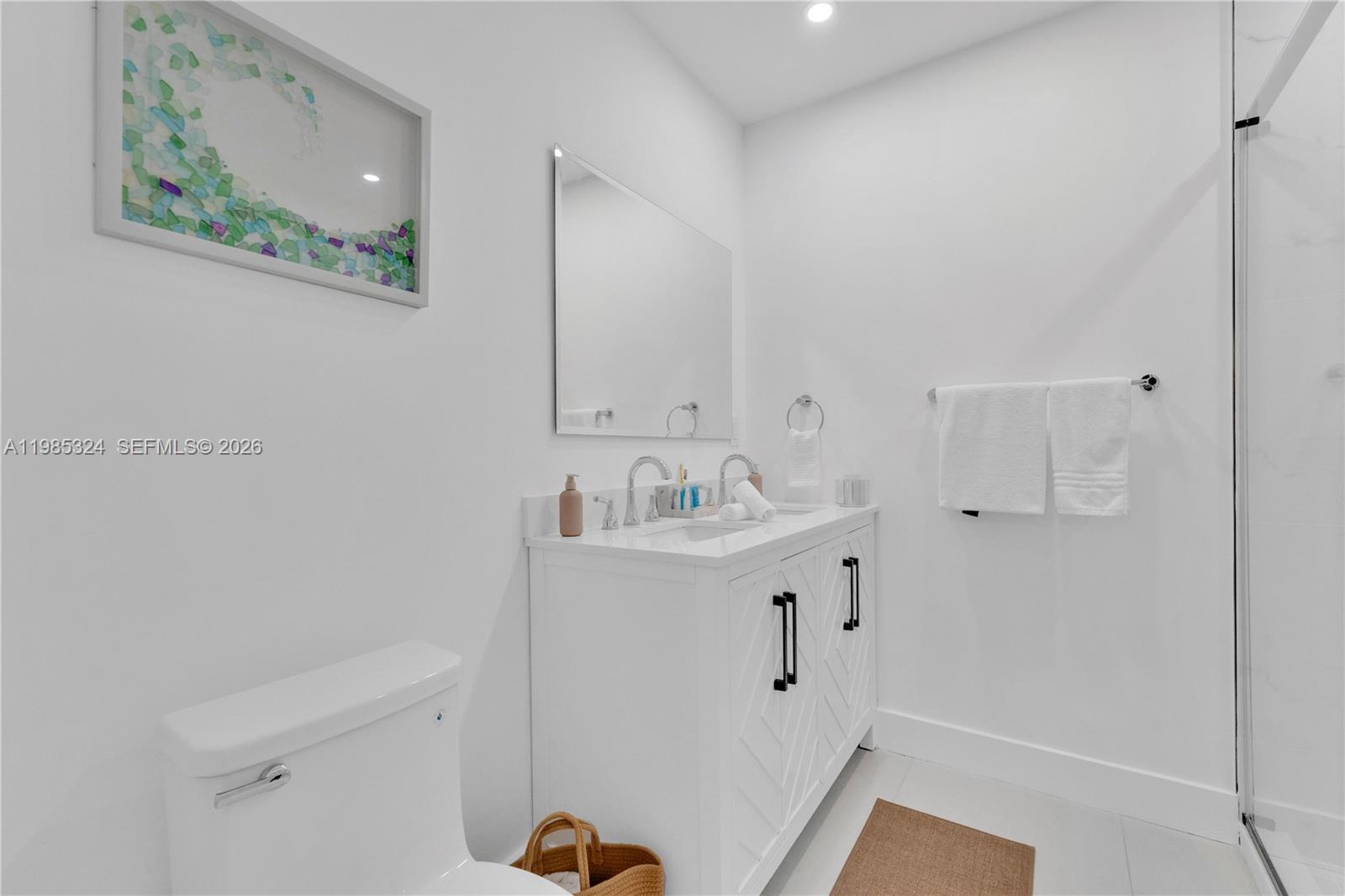 COUNTRY CLUB ESTATES UNIT - Residential