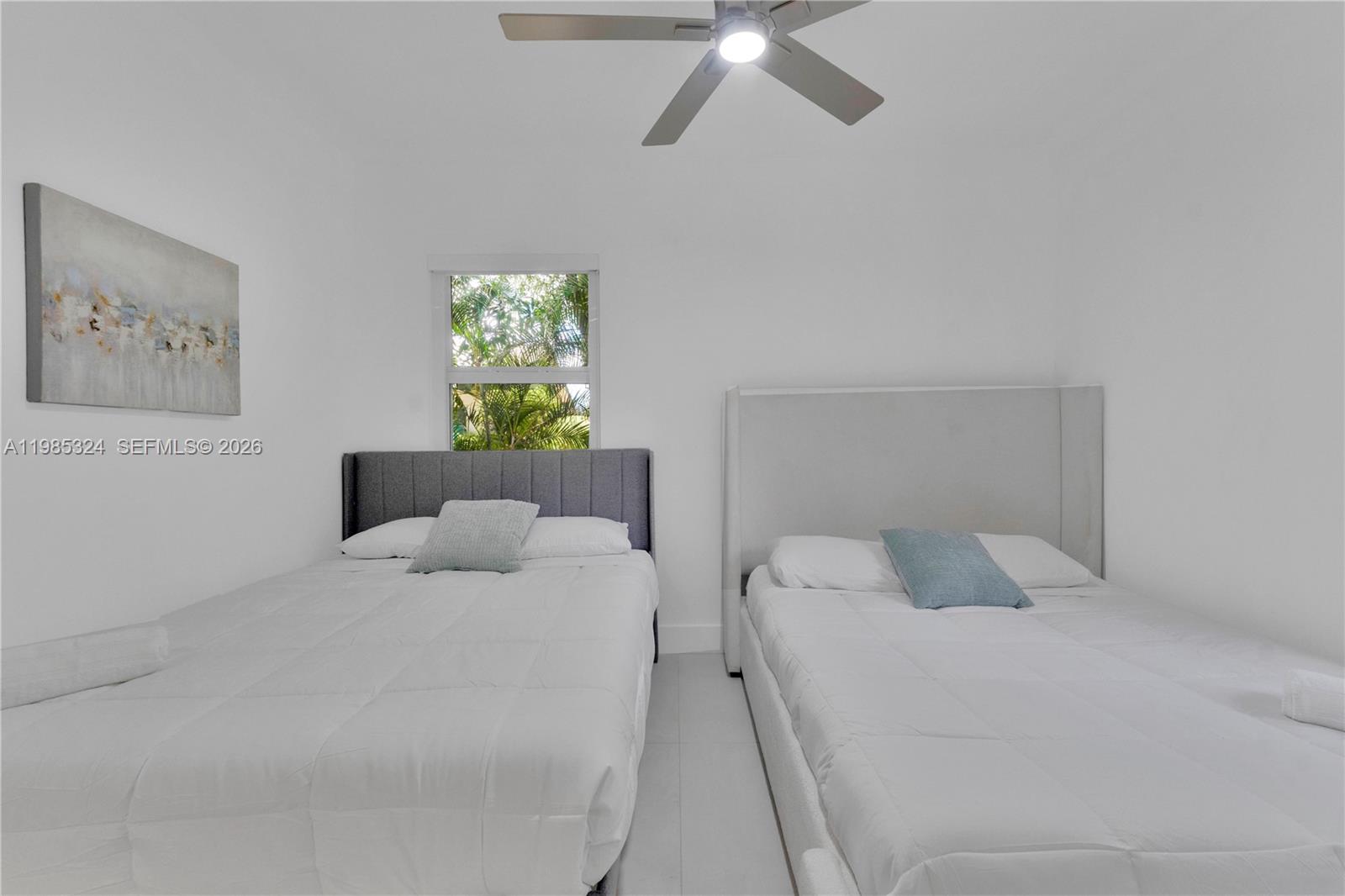 COUNTRY CLUB ESTATES UNIT - Residential