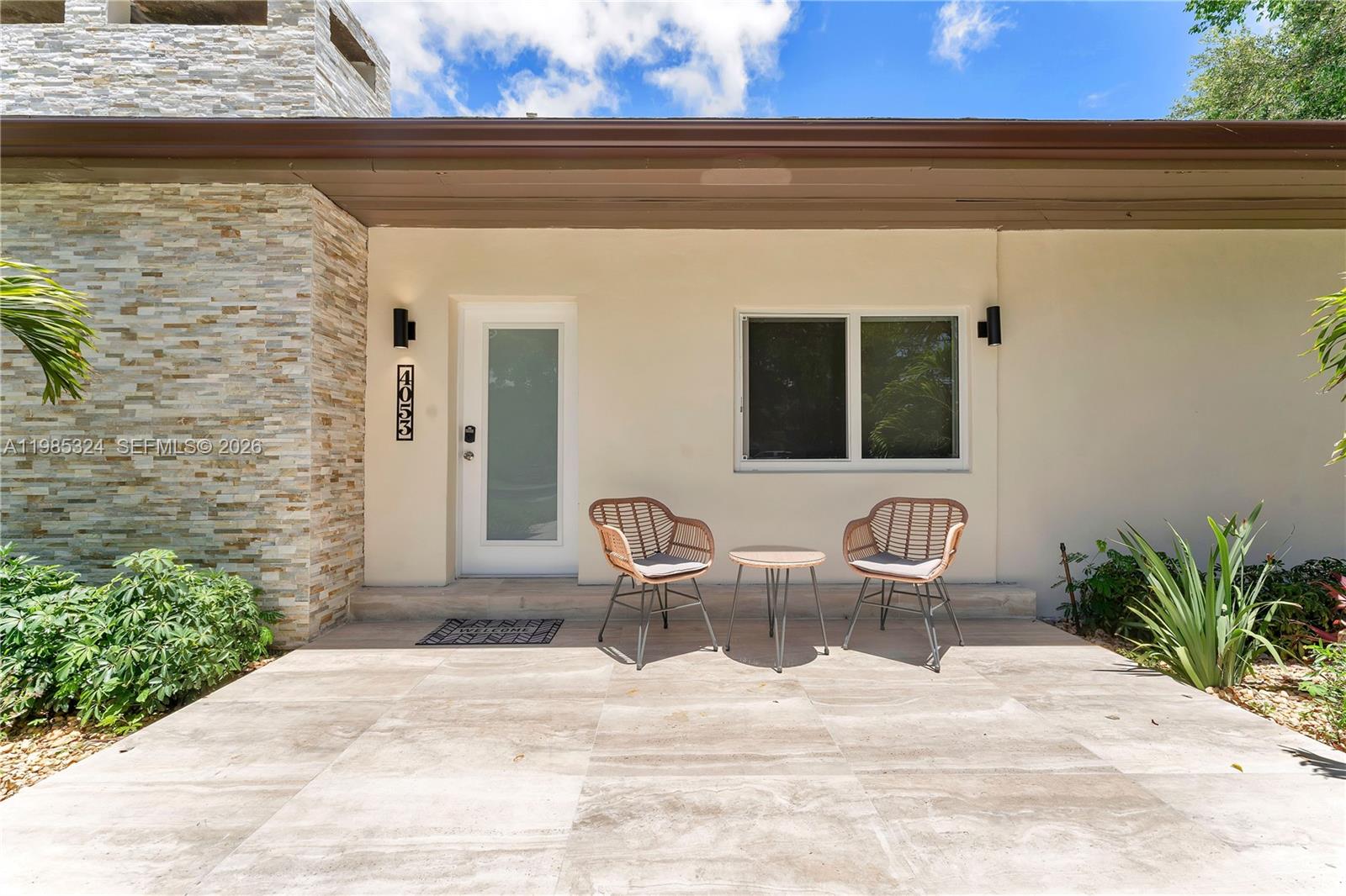 COUNTRY CLUB ESTATES UNIT - Residential