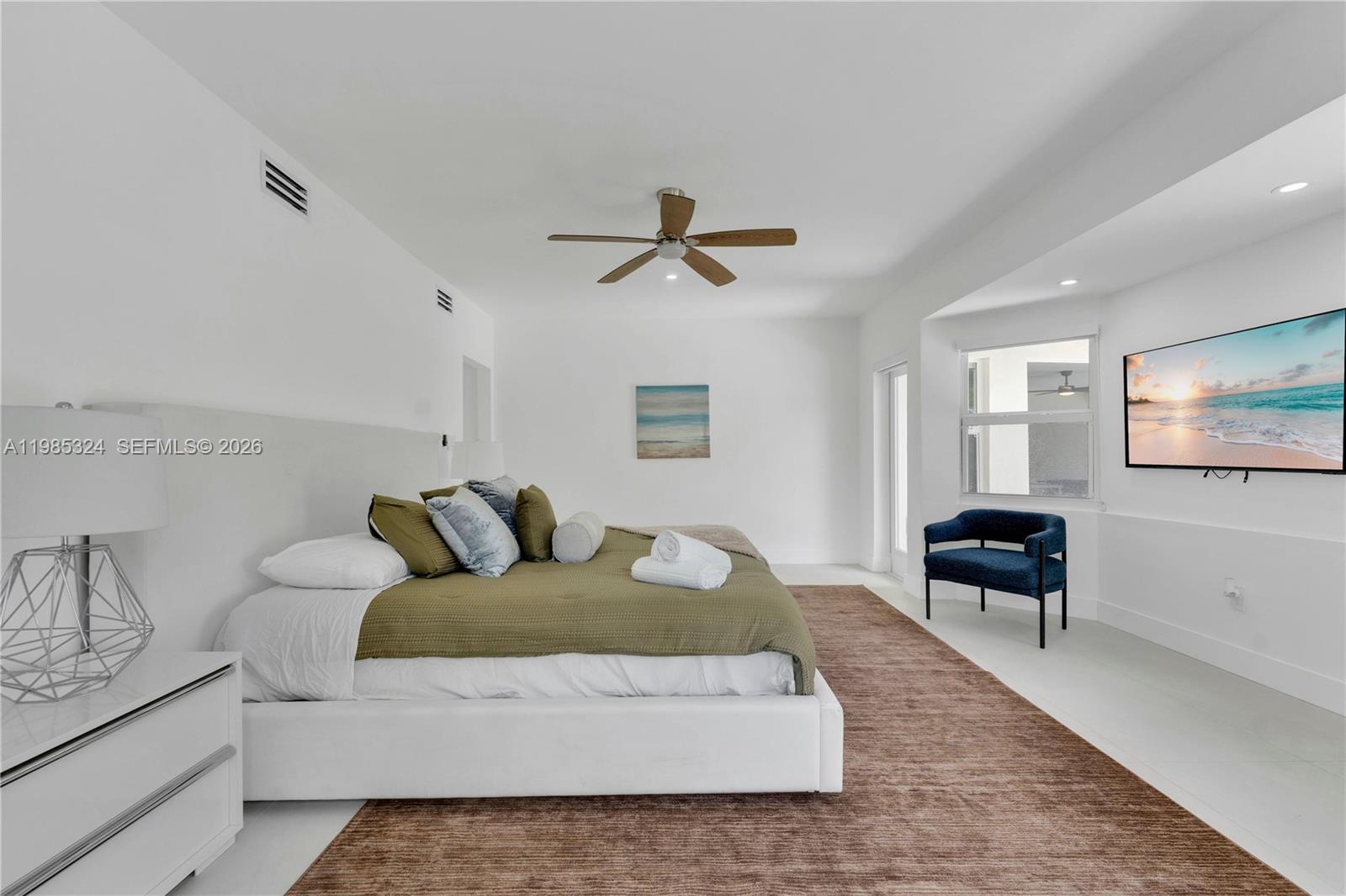COUNTRY CLUB ESTATES UNIT - Residential