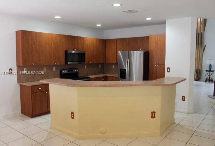 POD 1 AT MONARCH LAKES - Residential