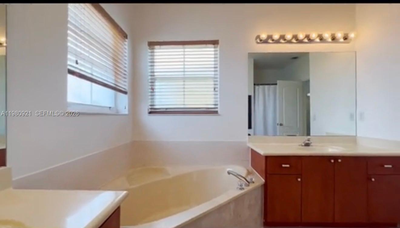 POD 1 AT MONARCH LAKES - Residential