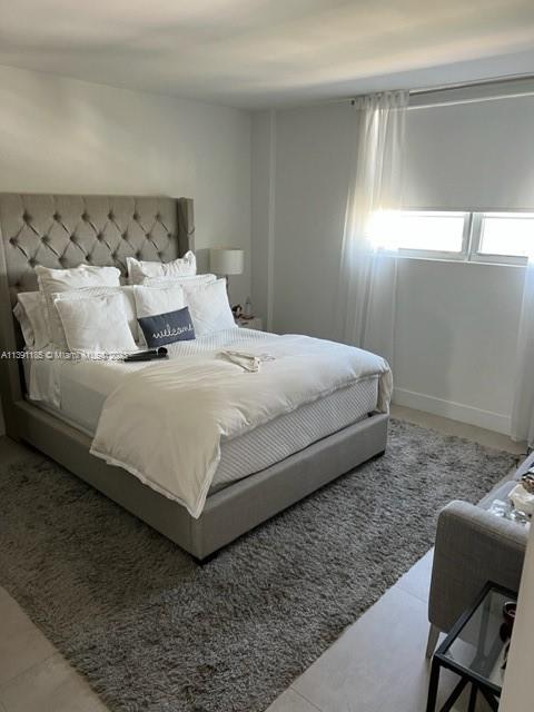 GABLES WATERWAY TOWERS CO - Residential Lease