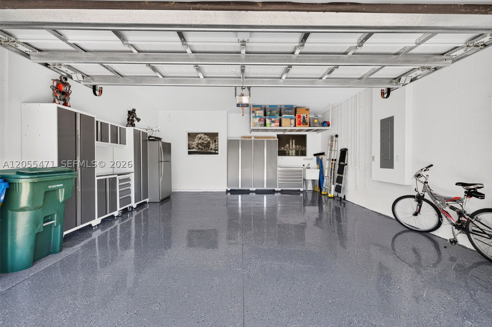 OAK TREE PROPERTY REDEVEL - Residential
