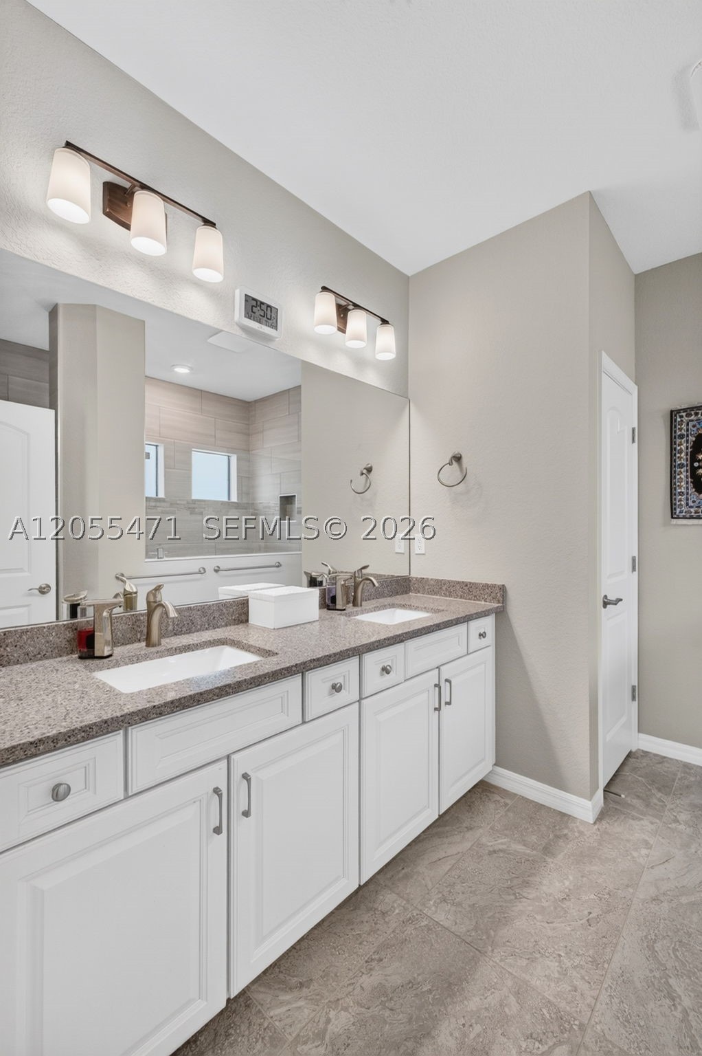 OAK TREE PROPERTY REDEVEL - Residential