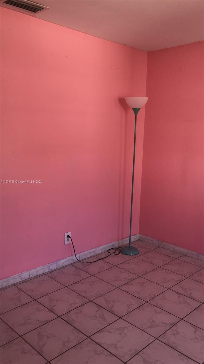 SOUTH LAKE VILLAS CONDO - Residential Lease