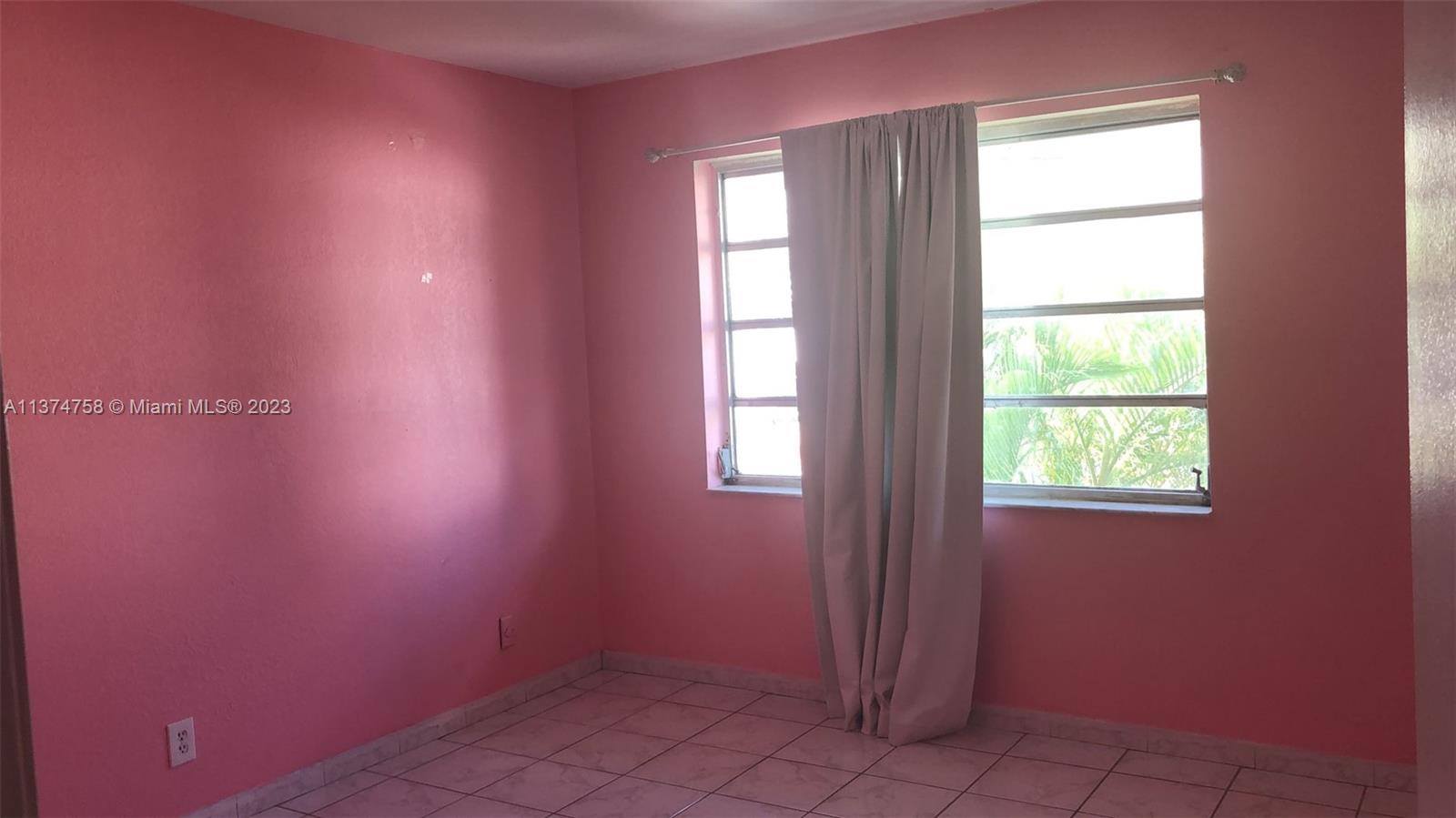 SOUTH LAKE VILLAS CONDO - Residential Lease