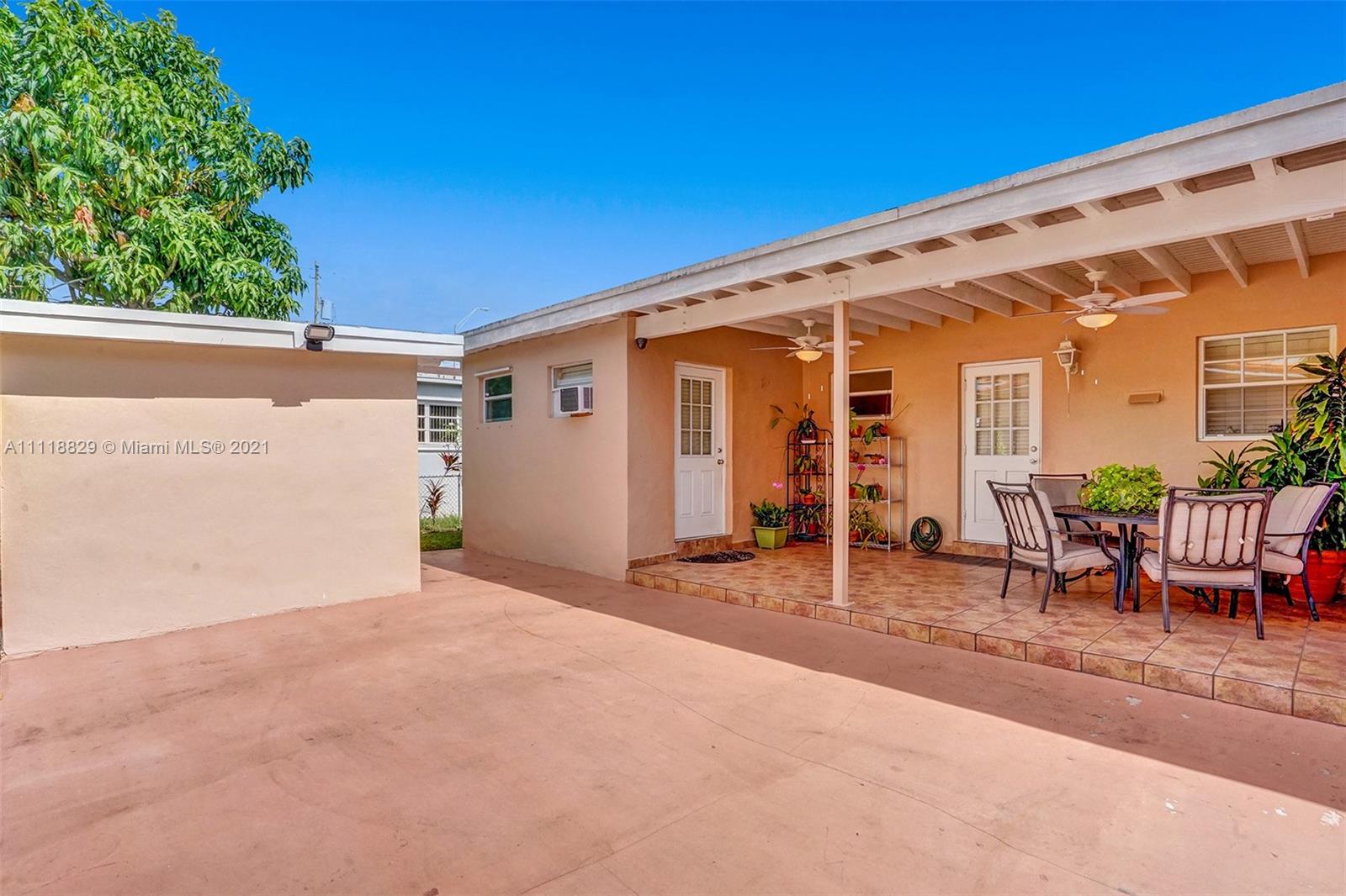 SARATOGA HEIGHTS - Residential