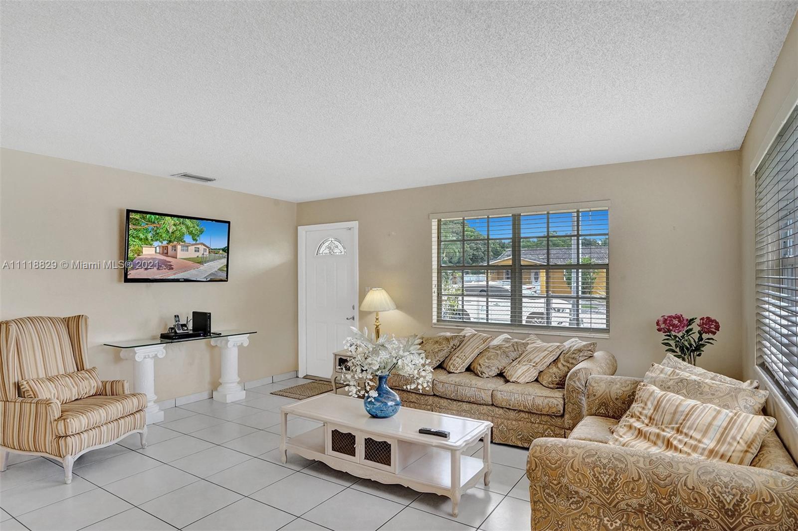 SARATOGA HEIGHTS - Residential