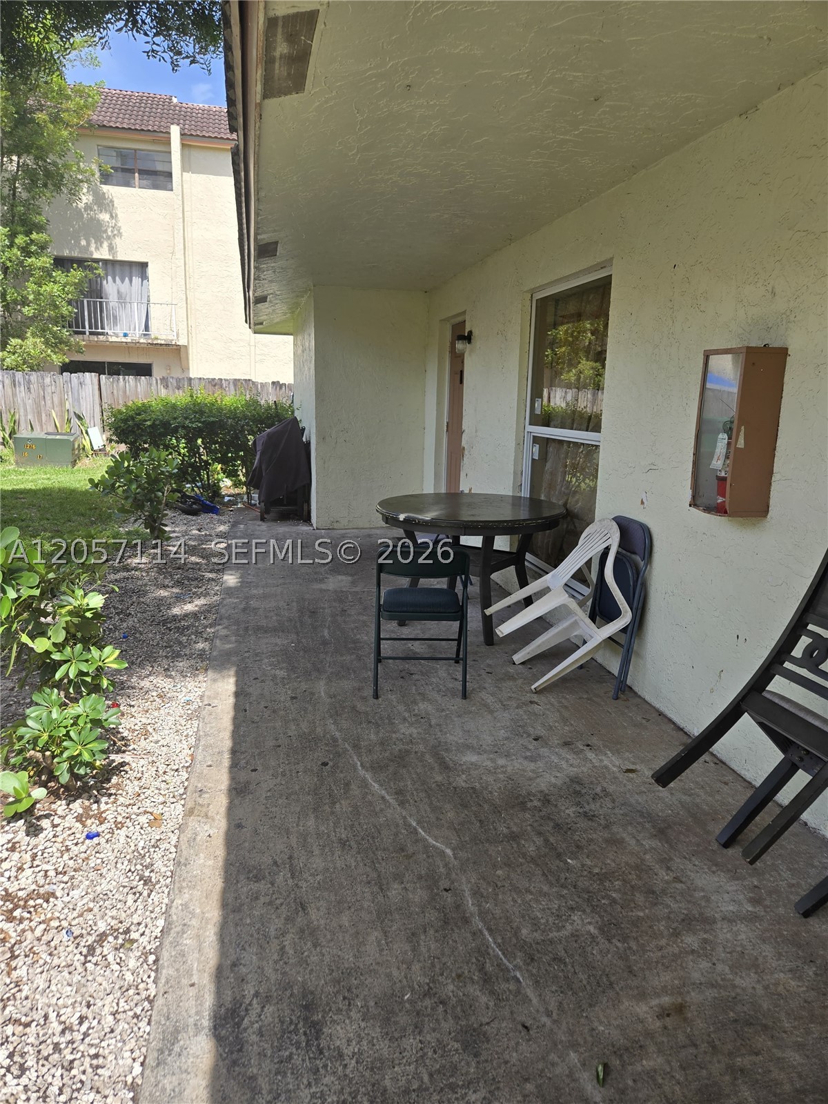 CASTLEWOOD - Residential Income