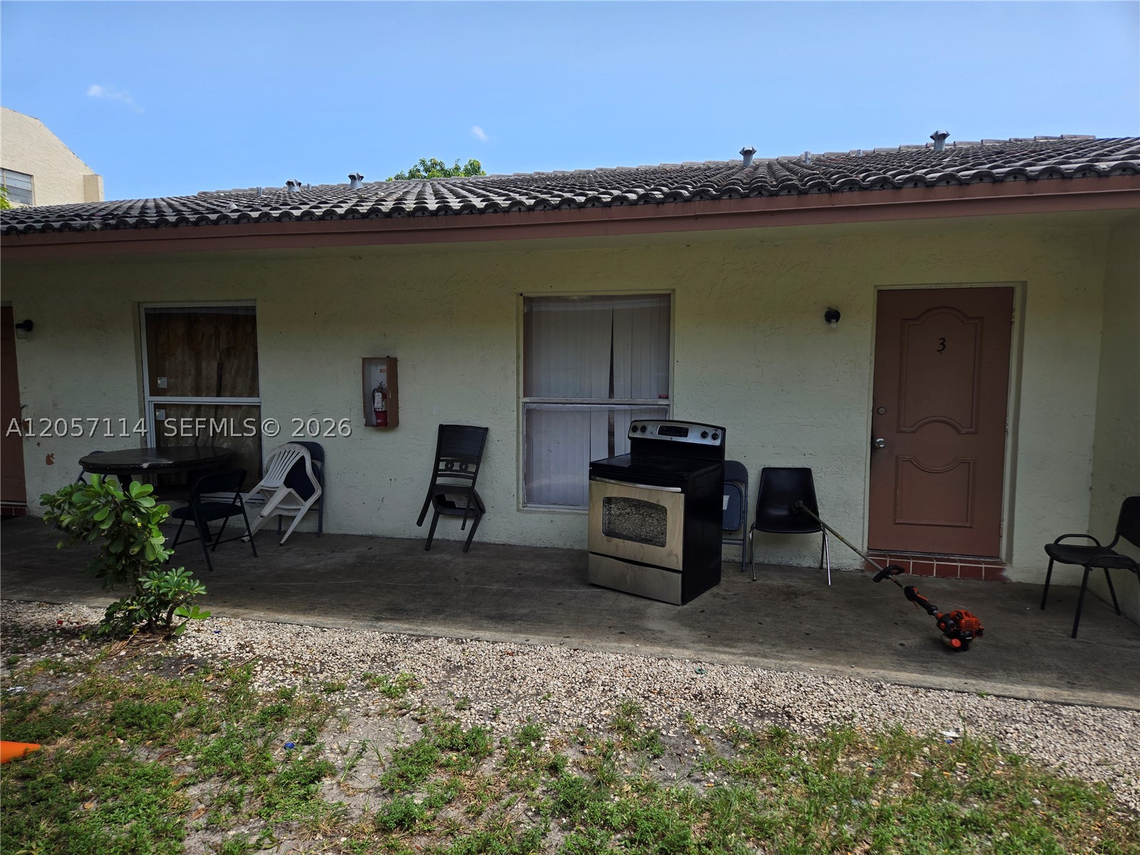 CASTLEWOOD - Residential Income