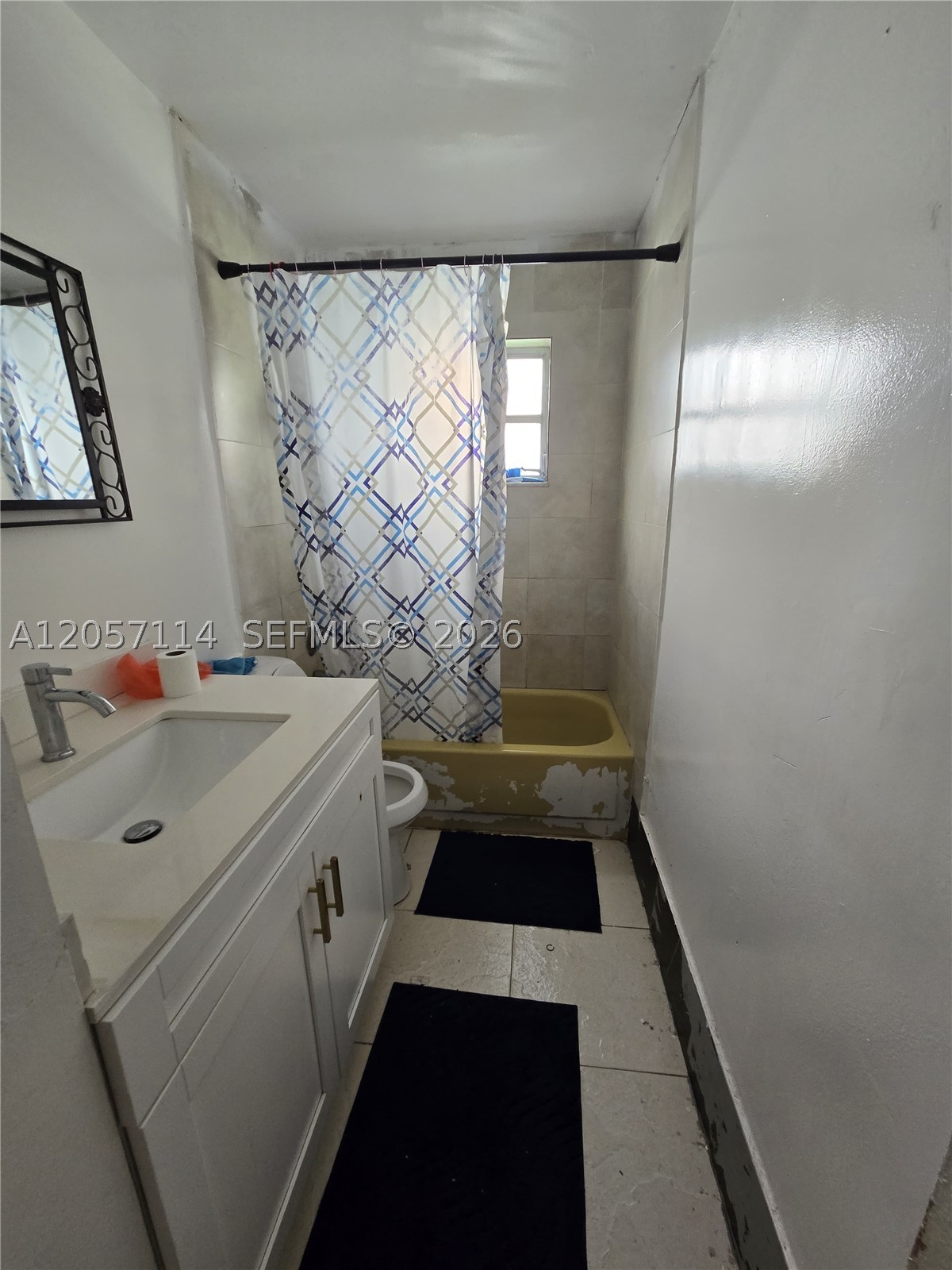 CASTLEWOOD - Residential Income