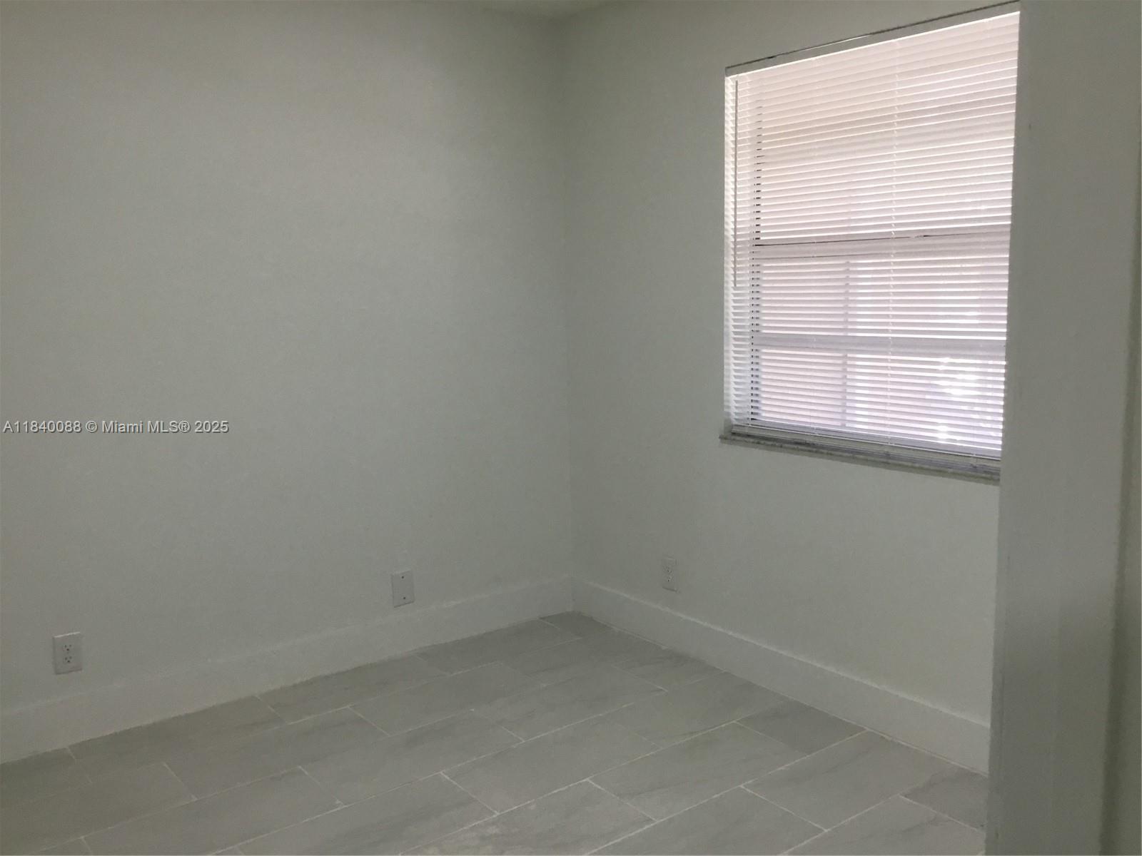 LAKEWOOD VILLAGE - Residential Lease