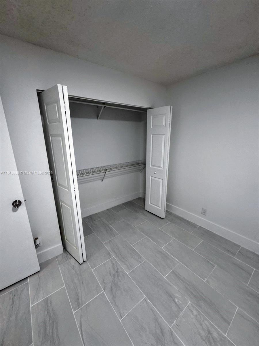 LAKEWOOD VILLAGE - Residential Lease