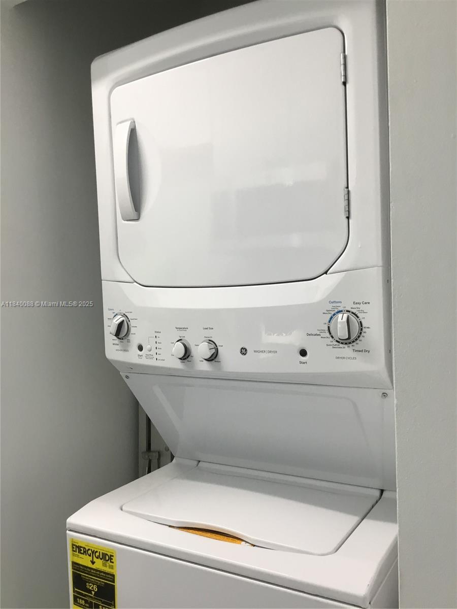 LAKEWOOD VILLAGE - Residential Lease