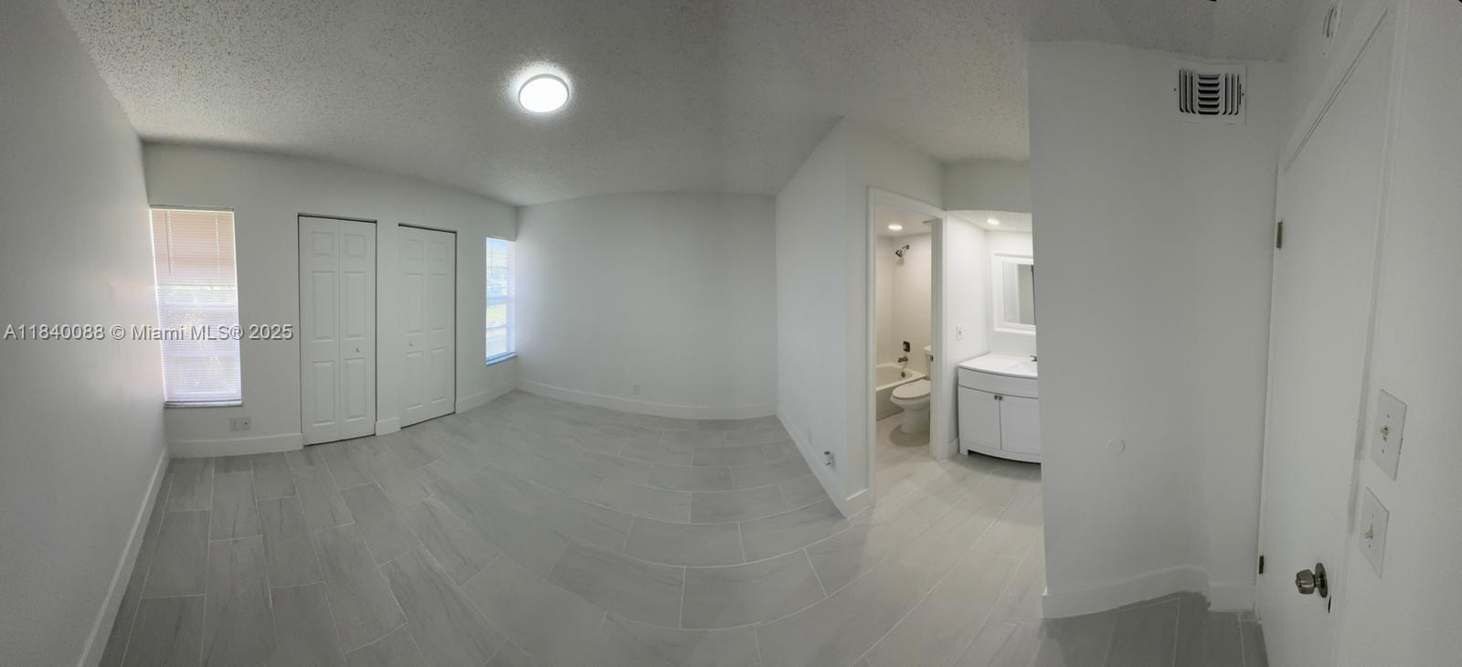 LAKEWOOD VILLAGE - Residential Lease