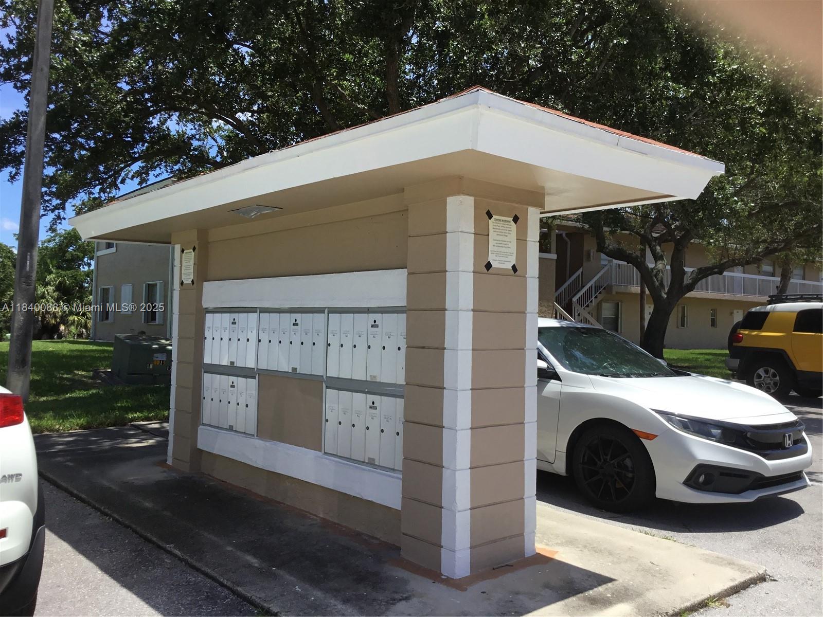 LAKEWOOD VILLAGE - Residential Lease