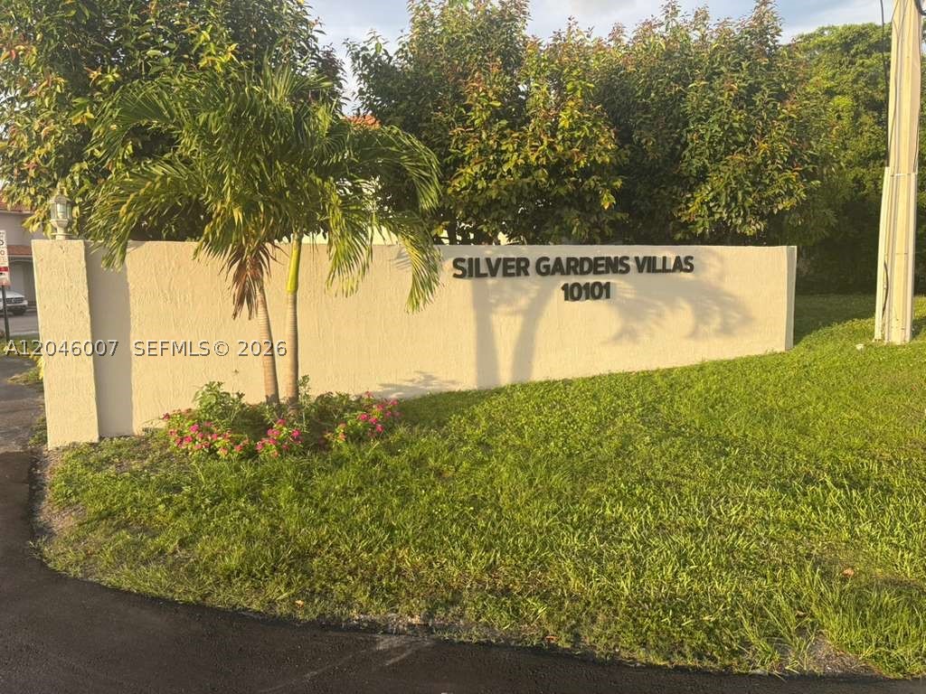 SILVER GARDENS VILLAS CON - Residential