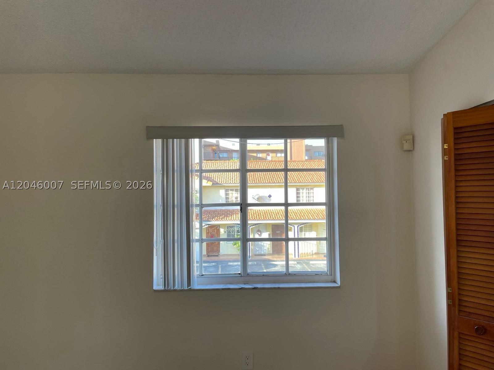 SILVER GARDENS VILLAS CON - Residential