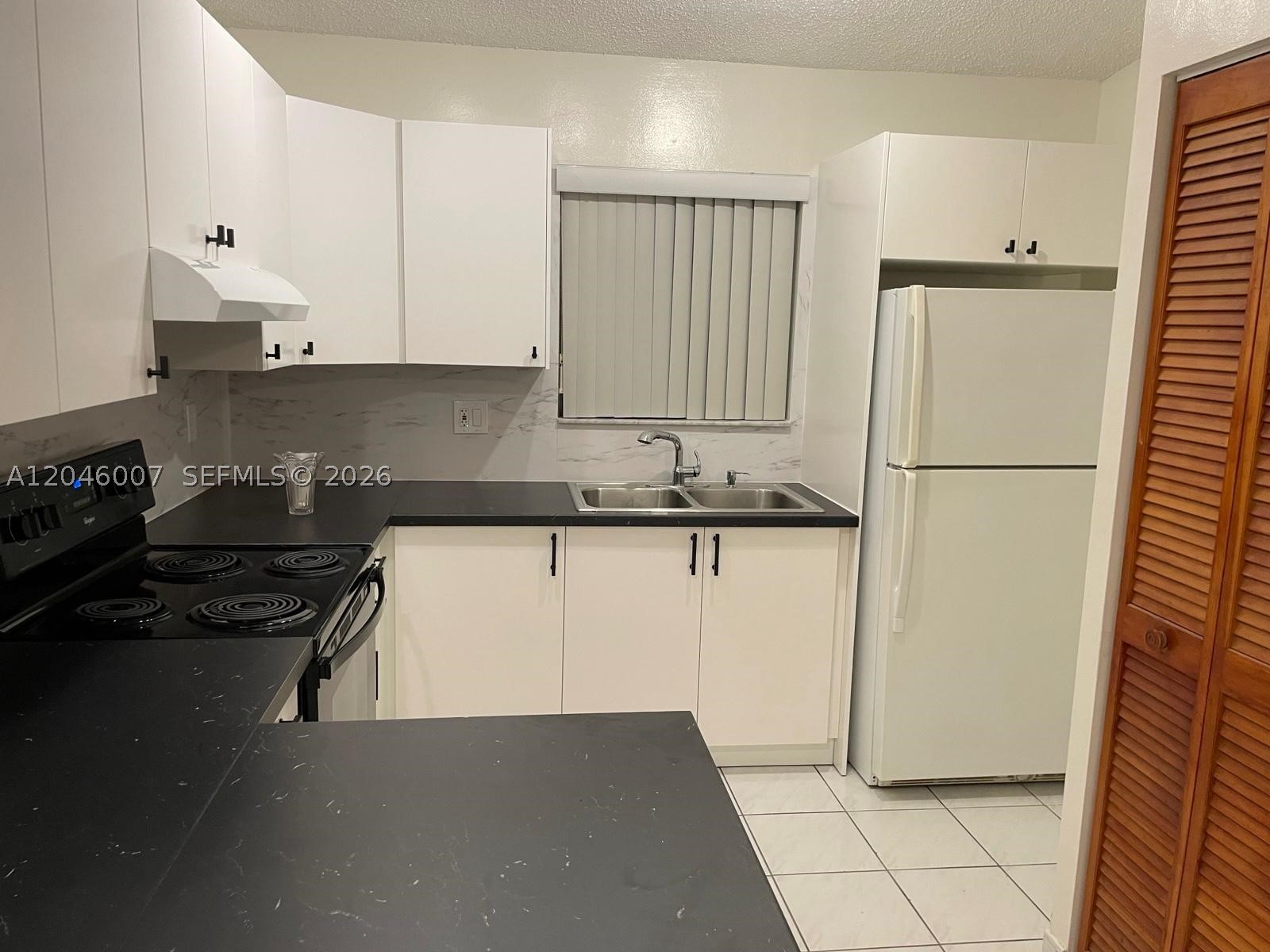 SILVER GARDENS VILLAS CON - Residential