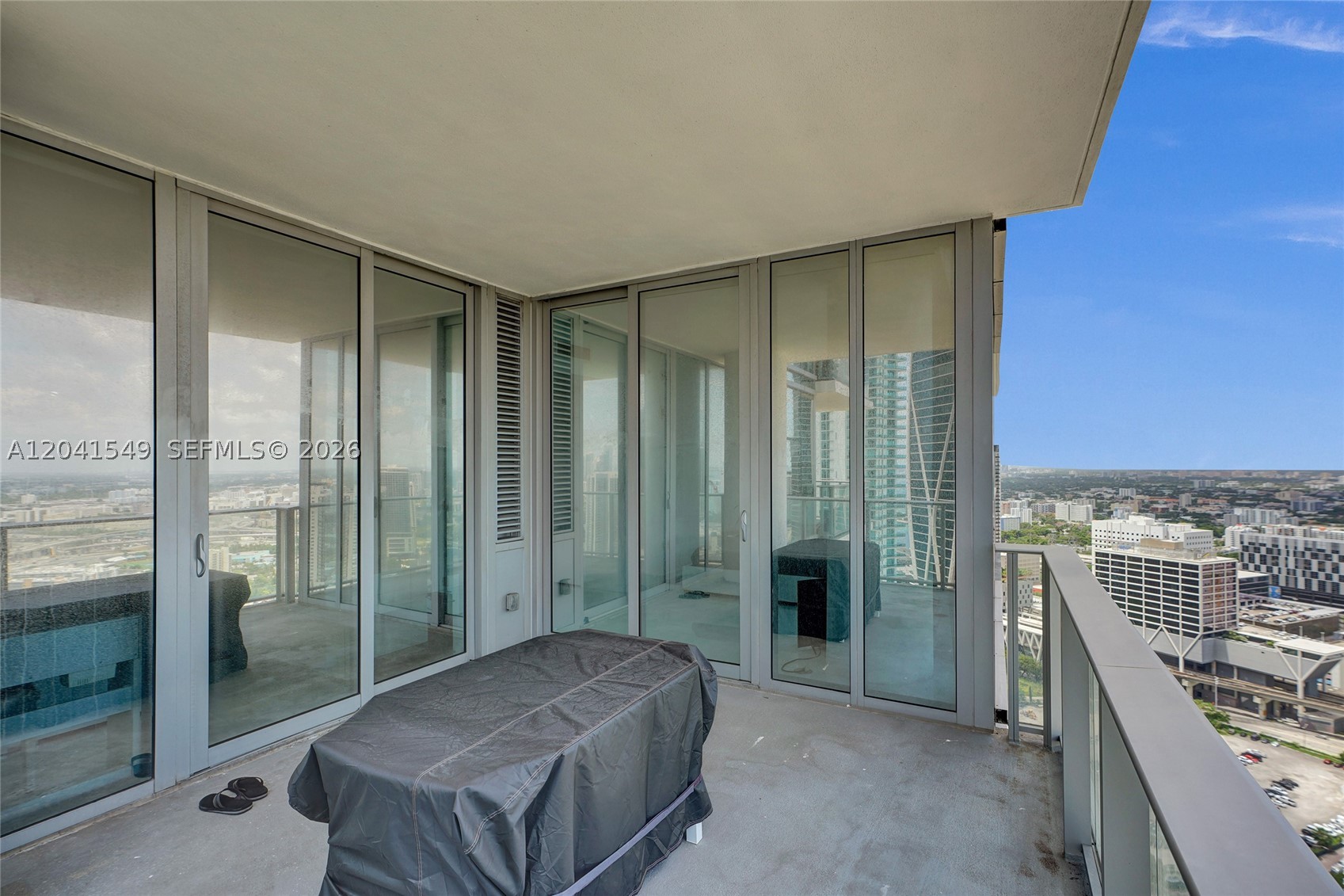 PARAMOUNT MIAMI WORLDCENT - Residential