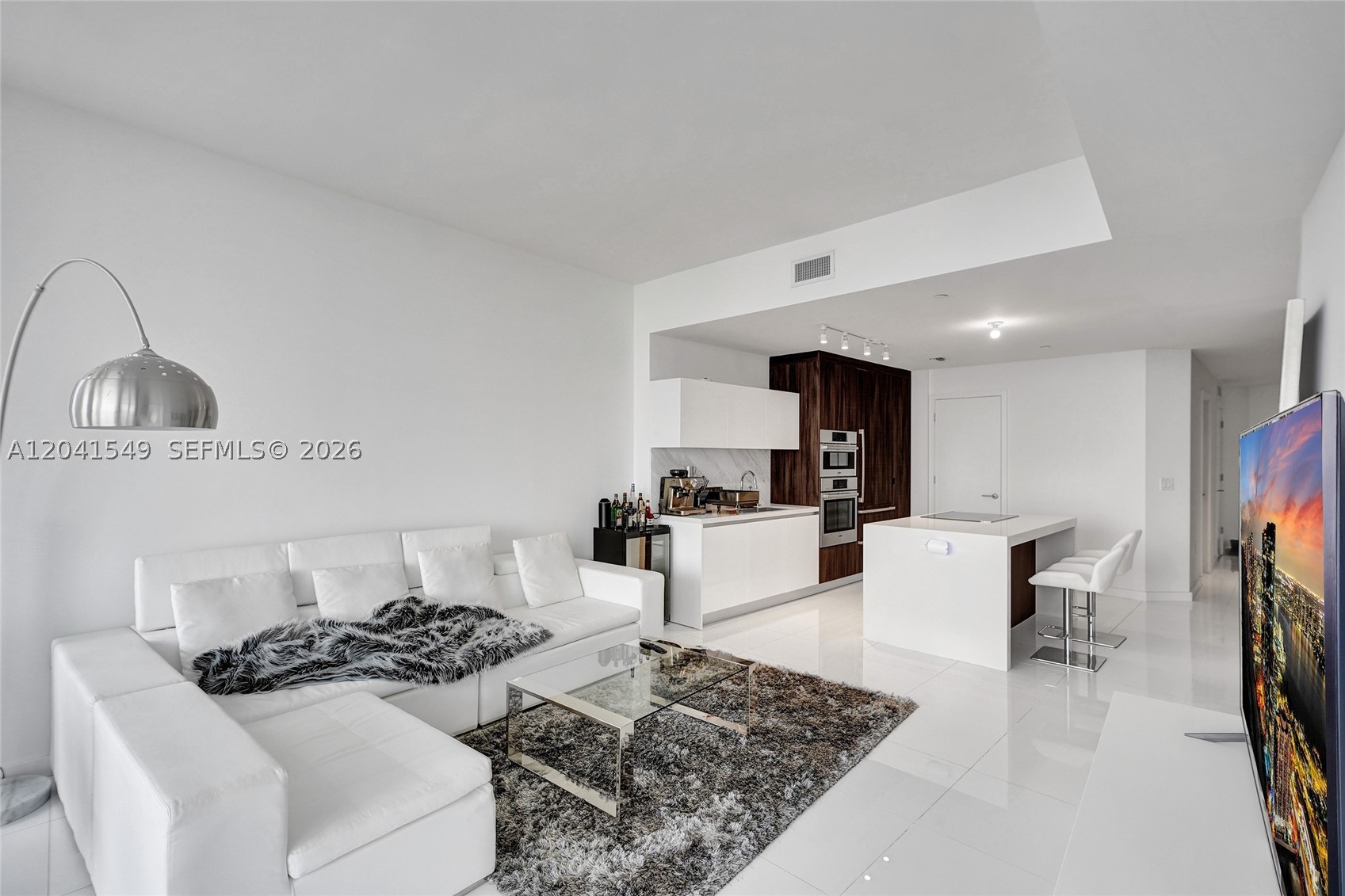 PARAMOUNT MIAMI WORLDCENT - Residential