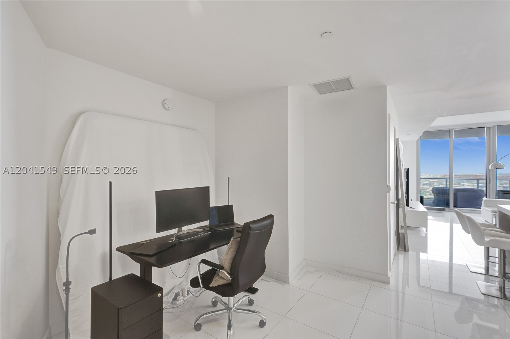 PARAMOUNT MIAMI WORLDCENT - Residential