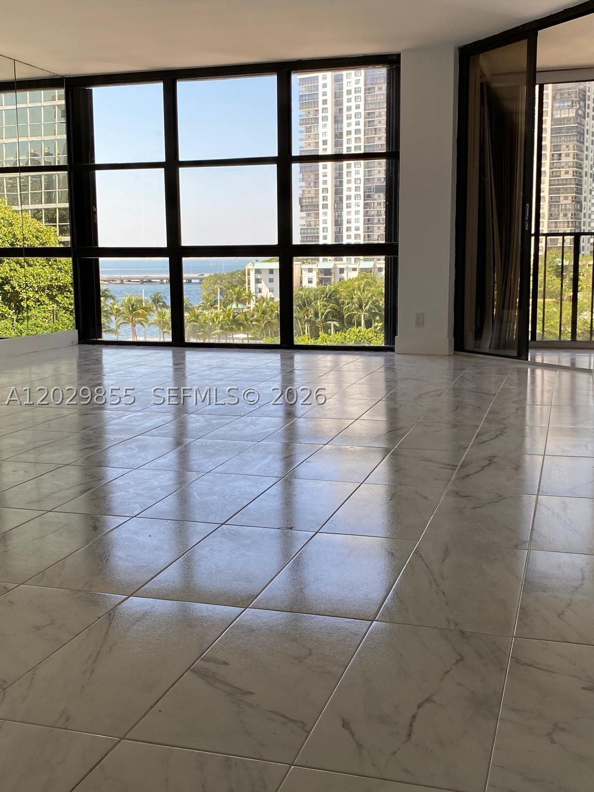 BRICKELL PLACE PHASE II C - Residential
