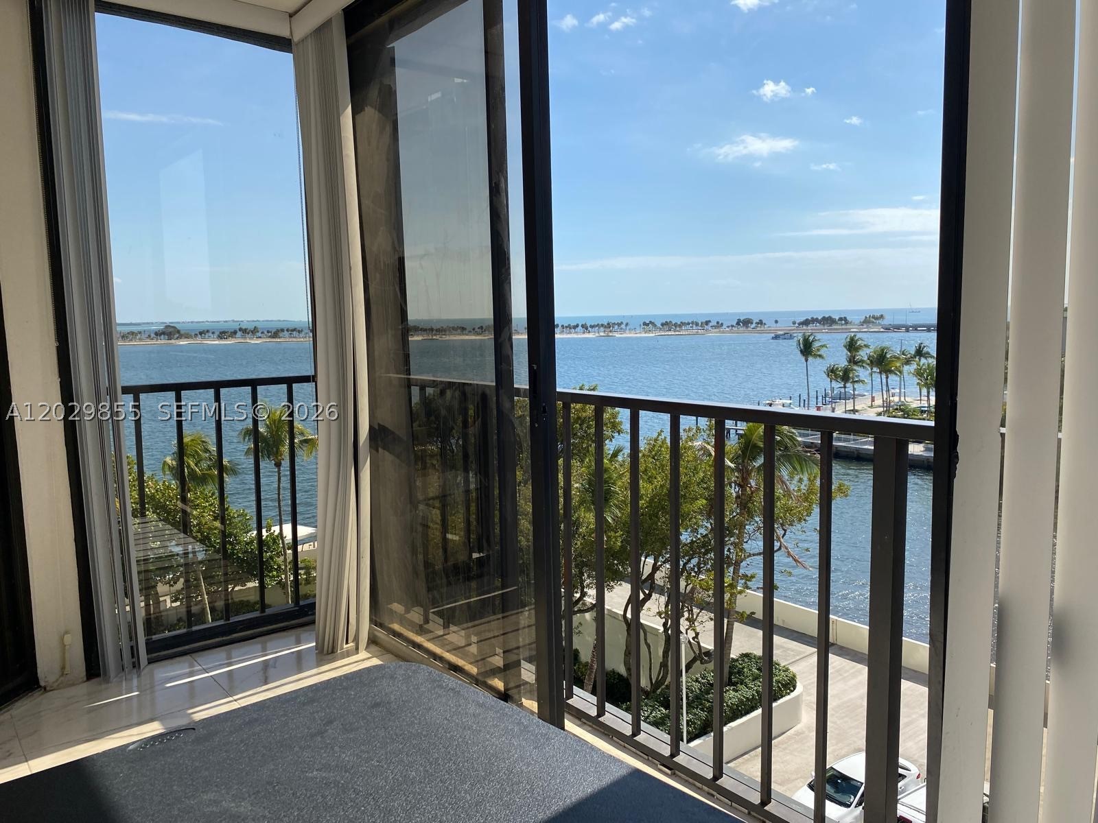 BRICKELL PLACE PHASE II C - Residential