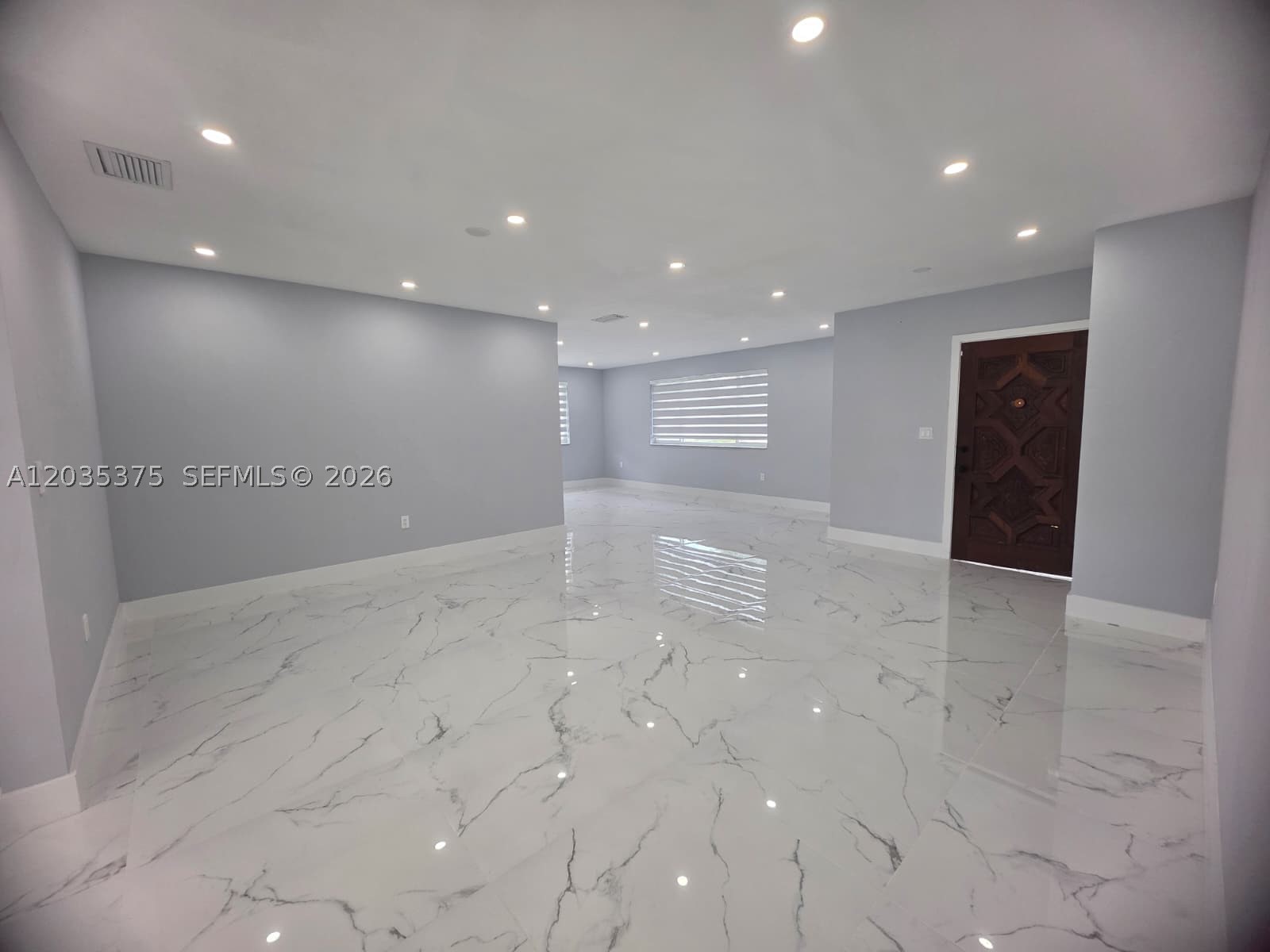 HOME OWNERS PARADISE - Residential