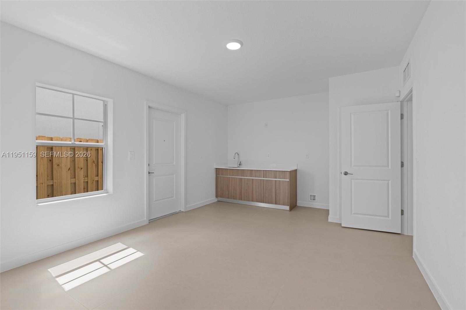SUNRISE ESTATES - Residential