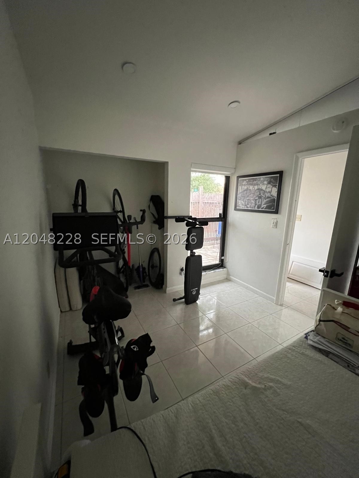 PEMBROKE LAKES SECTION SE - Residential Lease