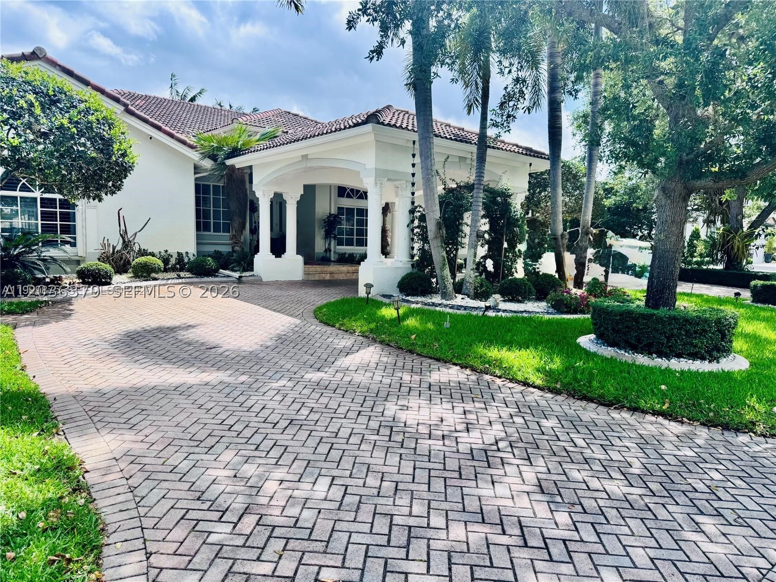 OAK RIDGE FALLS - Residential Lease