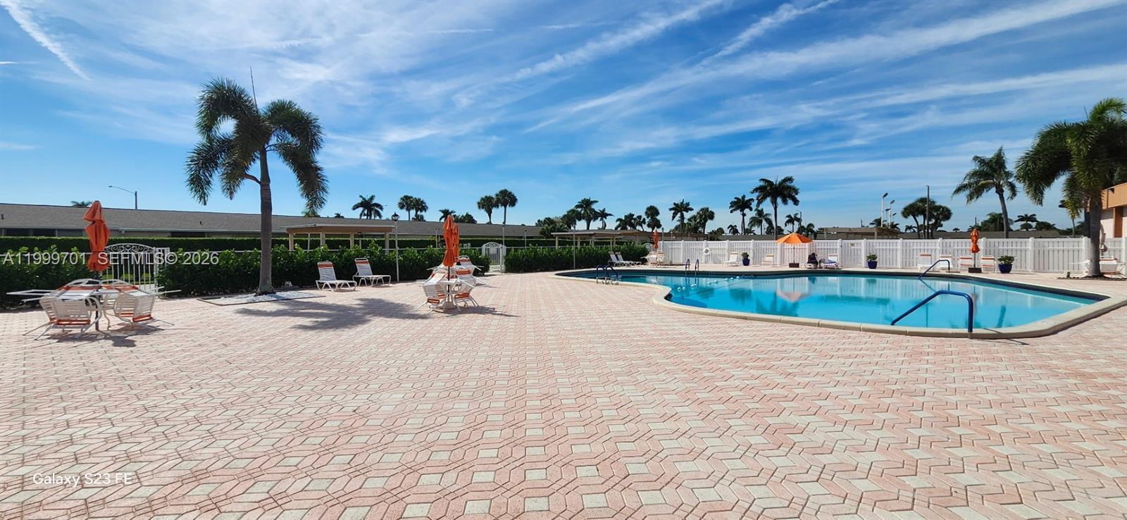 CRESTHAVEN VILLAS CONDO 2 - Residential