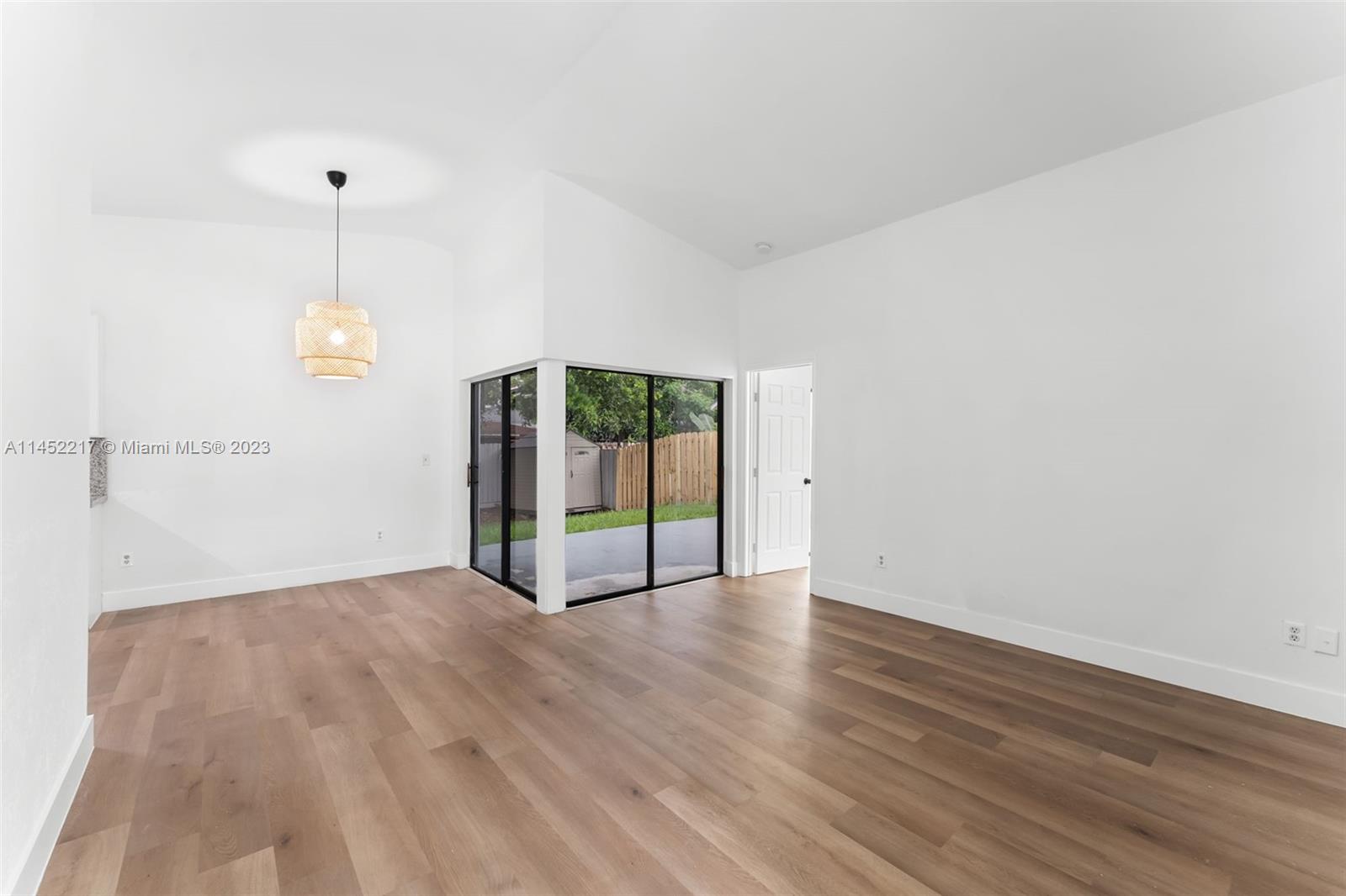 BISCAYNE VILLA HOMES SEC - Residential Lease