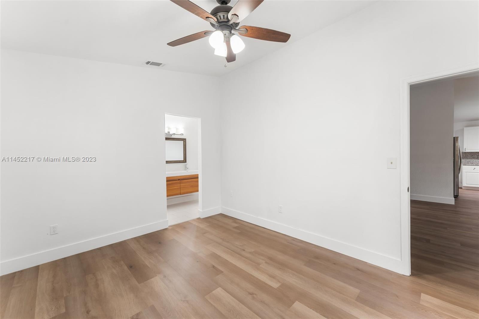 BISCAYNE VILLA HOMES SEC - Residential Lease