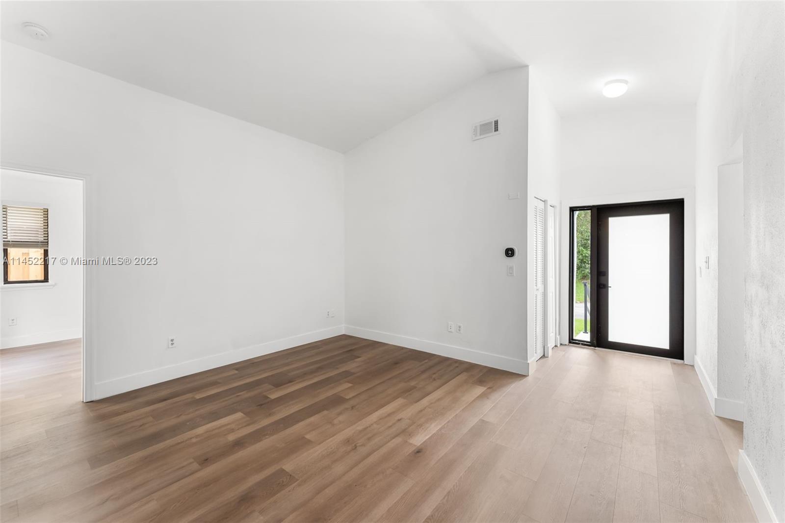 BISCAYNE VILLA HOMES SEC - Residential Lease