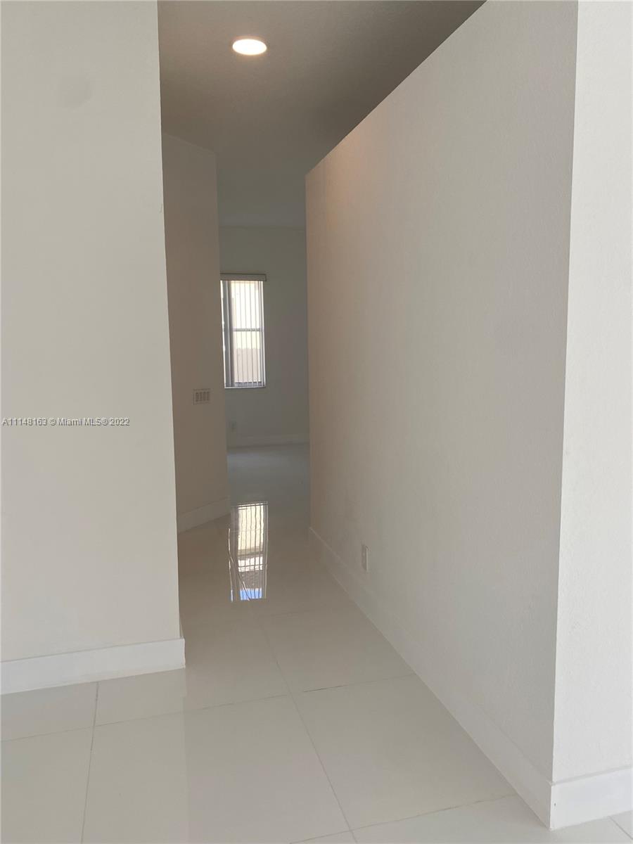 SECTOR 2-PARCELS 12 13 14 - Residential Lease