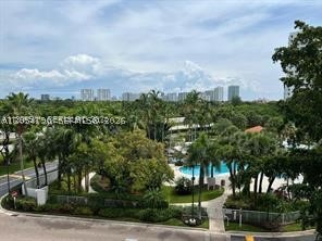 PARC CENTRAL AVENTURA SOU - Residential Lease
