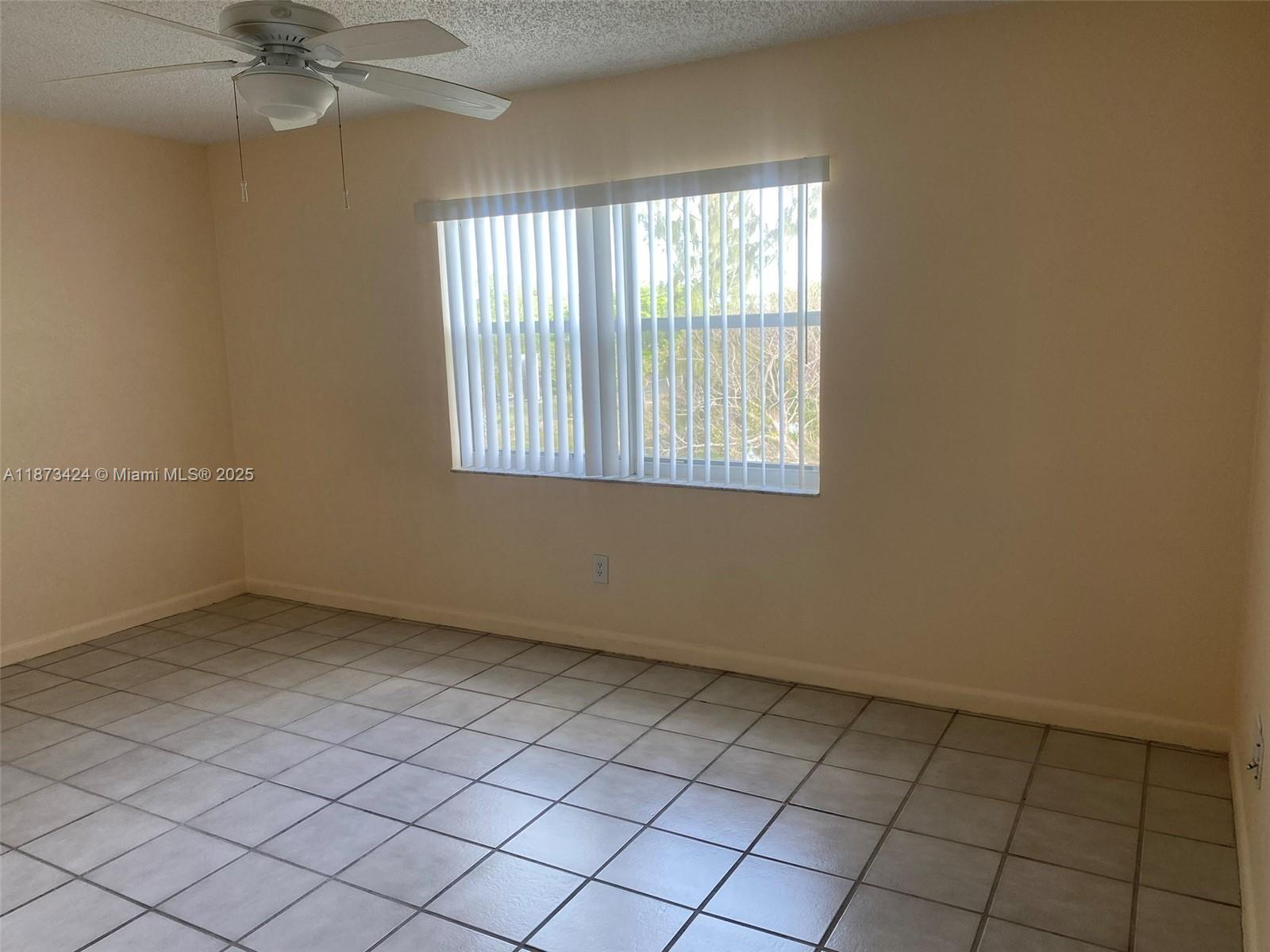 LA PLACIDA SECTION 1 COND - Residential