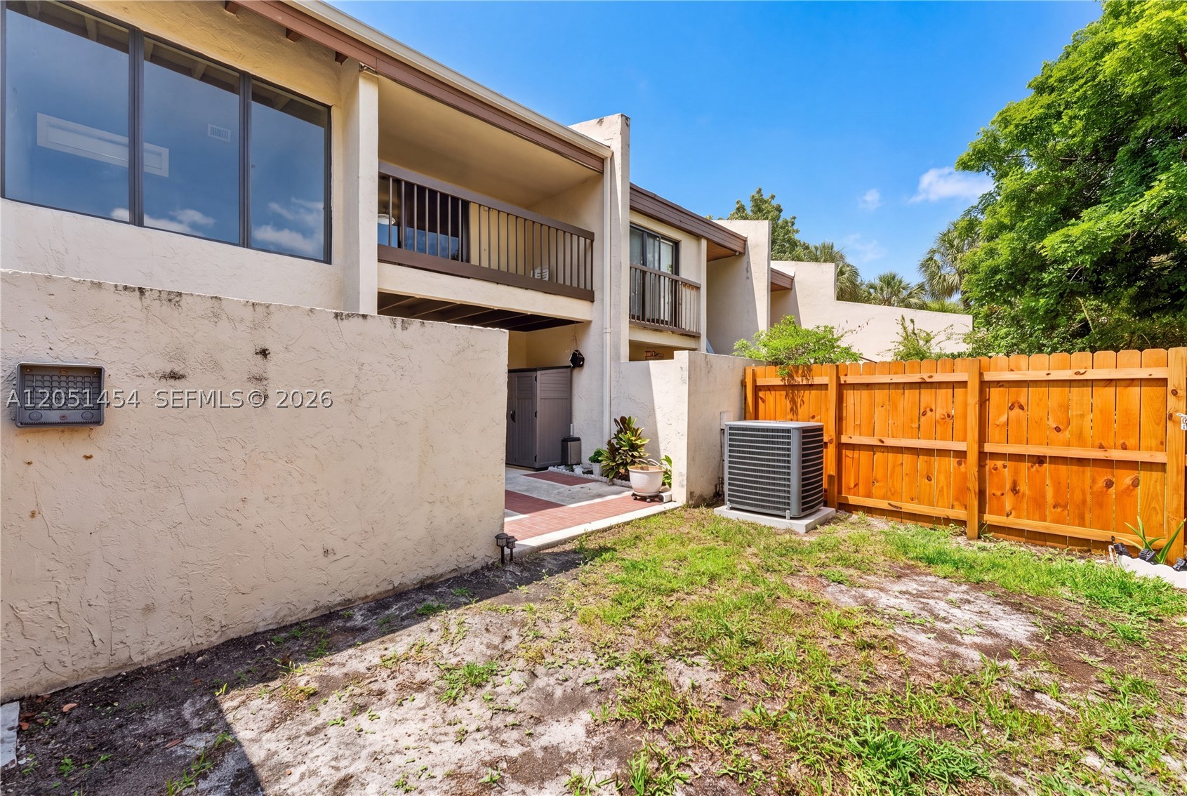 EVERGLADES SUGAR & LAND C - Residential