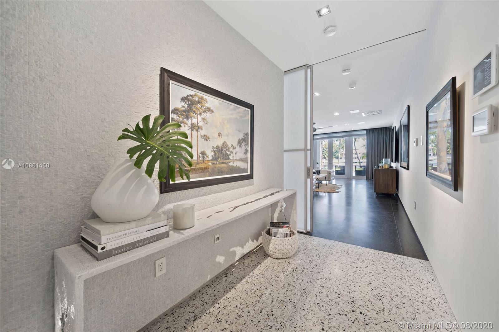 SURPRISE POINT - Residential