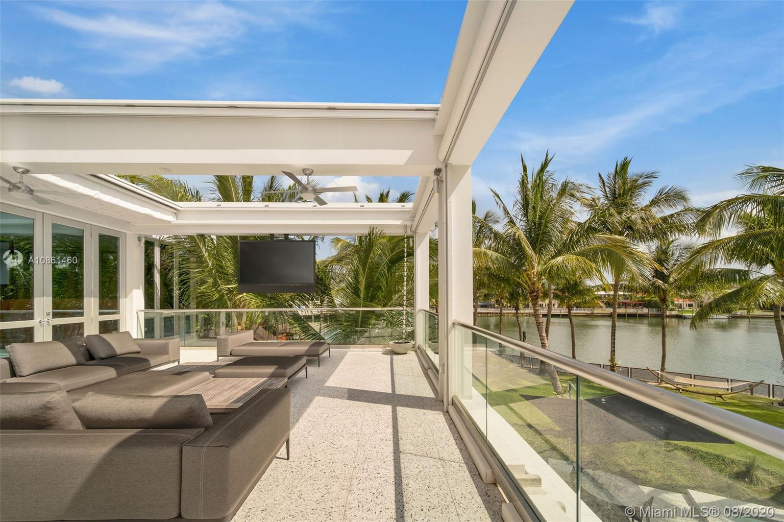SURPRISE POINT - Residential
